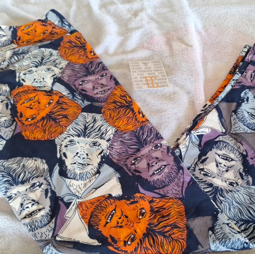 New Lularoe TC Halloween leggings - Picture 3 of 3